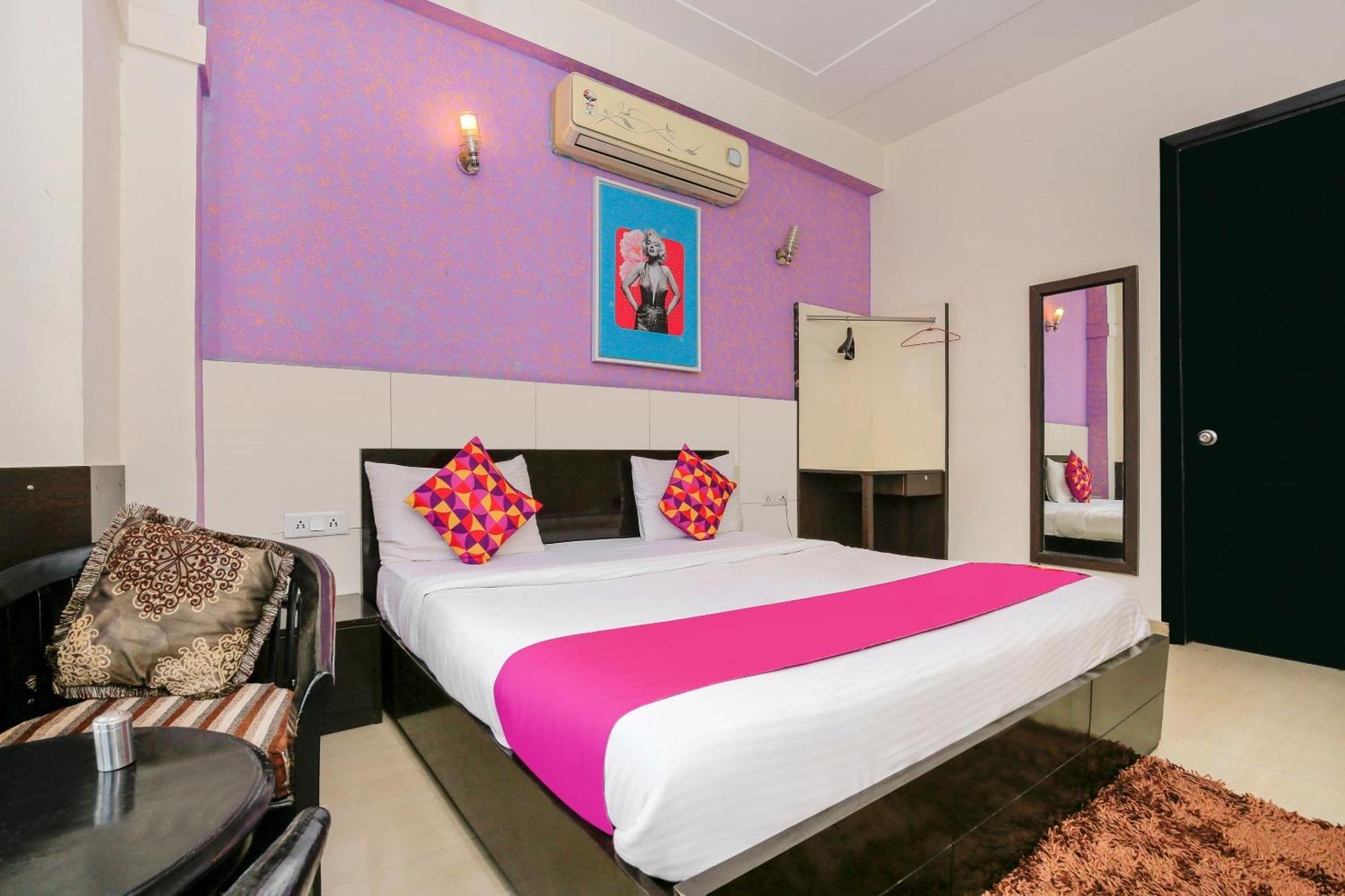 Hotel O Golf Stays Near Aravali Biodiversity Park 구르가온 외부 사진