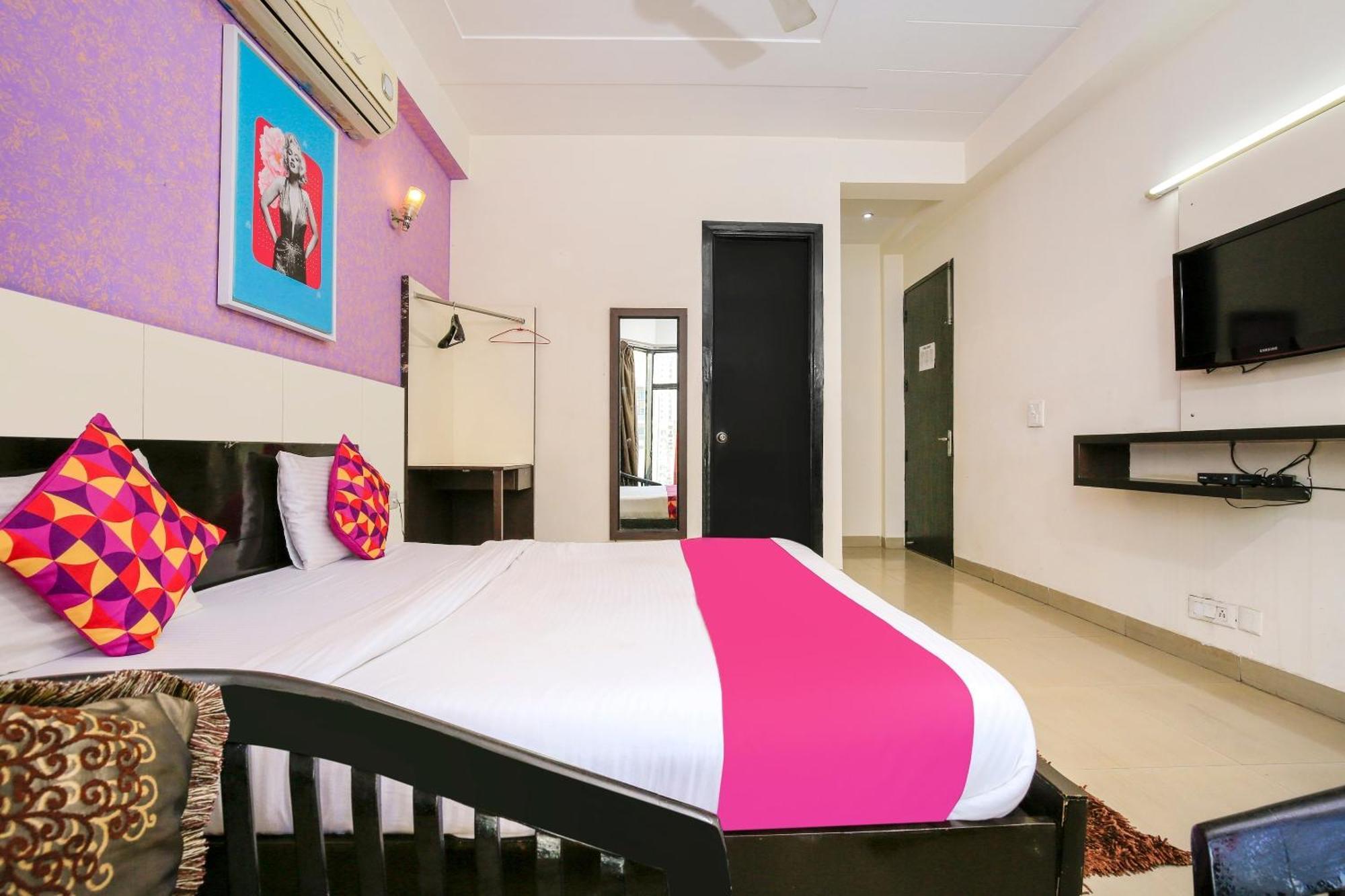 Hotel O Golf Stays Near Aravali Biodiversity Park 구르가온 외부 사진