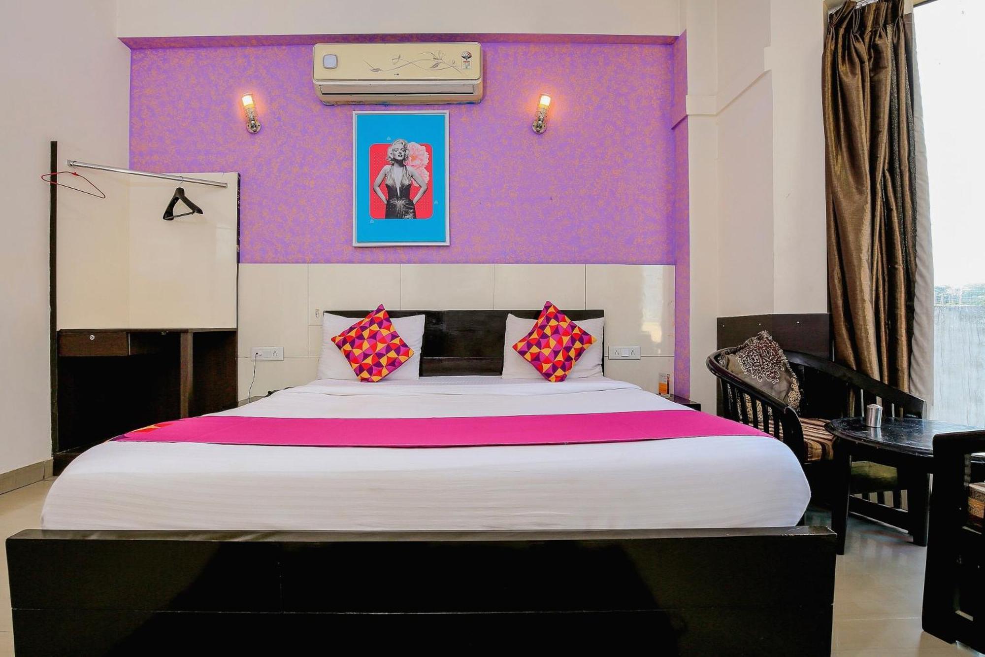 Hotel O Golf Stays Near Aravali Biodiversity Park 구르가온 외부 사진