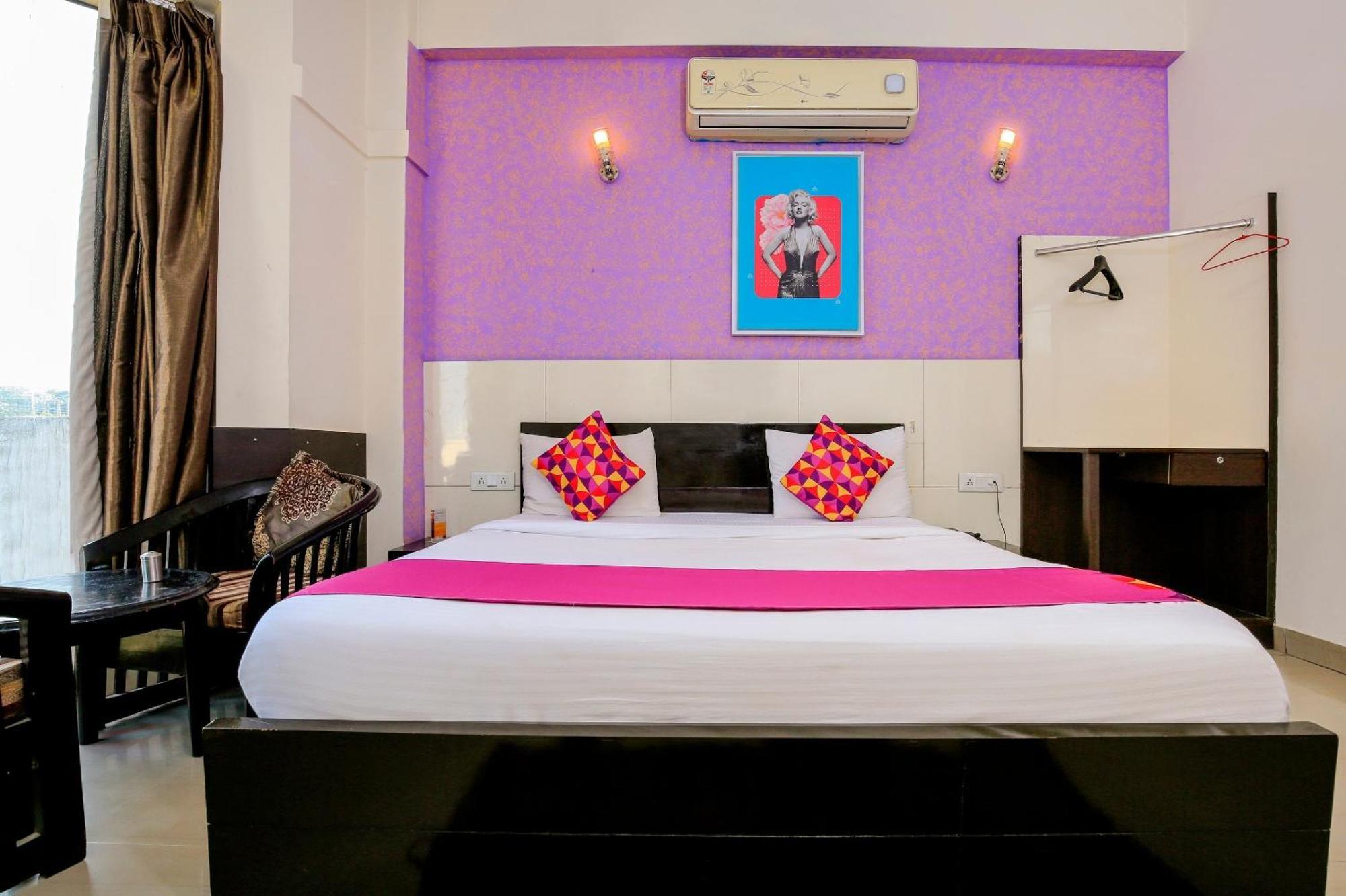 Hotel O Golf Stays Near Aravali Biodiversity Park 구르가온 외부 사진