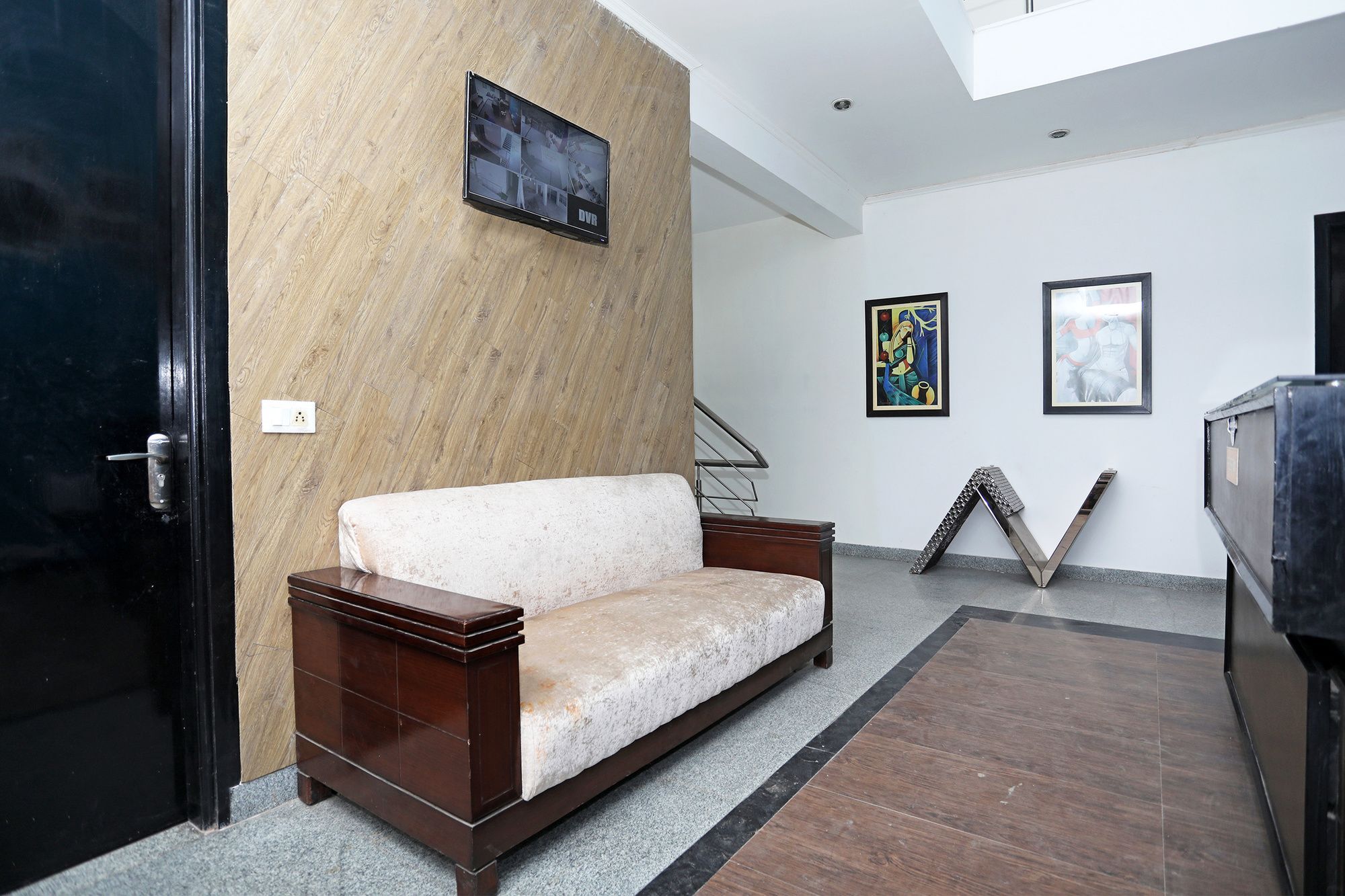 Hotel O Golf Stays Near Aravali Biodiversity Park 구르가온 외부 사진